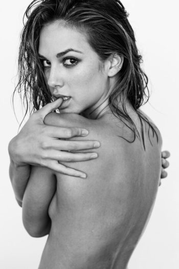 Esclave de mes désirs, viens te soumettre à ma volonté ! rencontre-Dominatrice-Mende