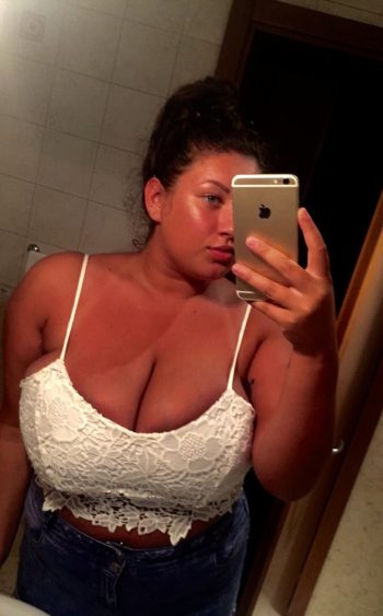 T’es prêt à relever le défi d’un plan hot surprise à Massy avec ma chatte en feu? rencontre-Soumise-Massy