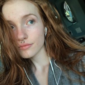 Aveu brûlant : ma chatte réclame ta voix crade pour une nuit sans limites à Moulins Julie - rencontre-Soumise-Moulins