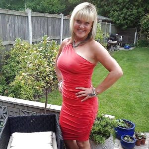 Brûlante 🔥 Caroline - rencontre-Milf-Boulogne-Billancourt